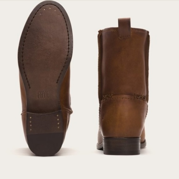 FRYE CARA SHORT - Picture 4 of 7